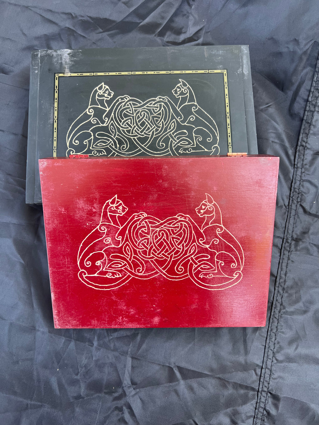 Box, Wood Engraved Celtic Cats | Handcrafted Feline Spirit Storage for Tarot & Crystals